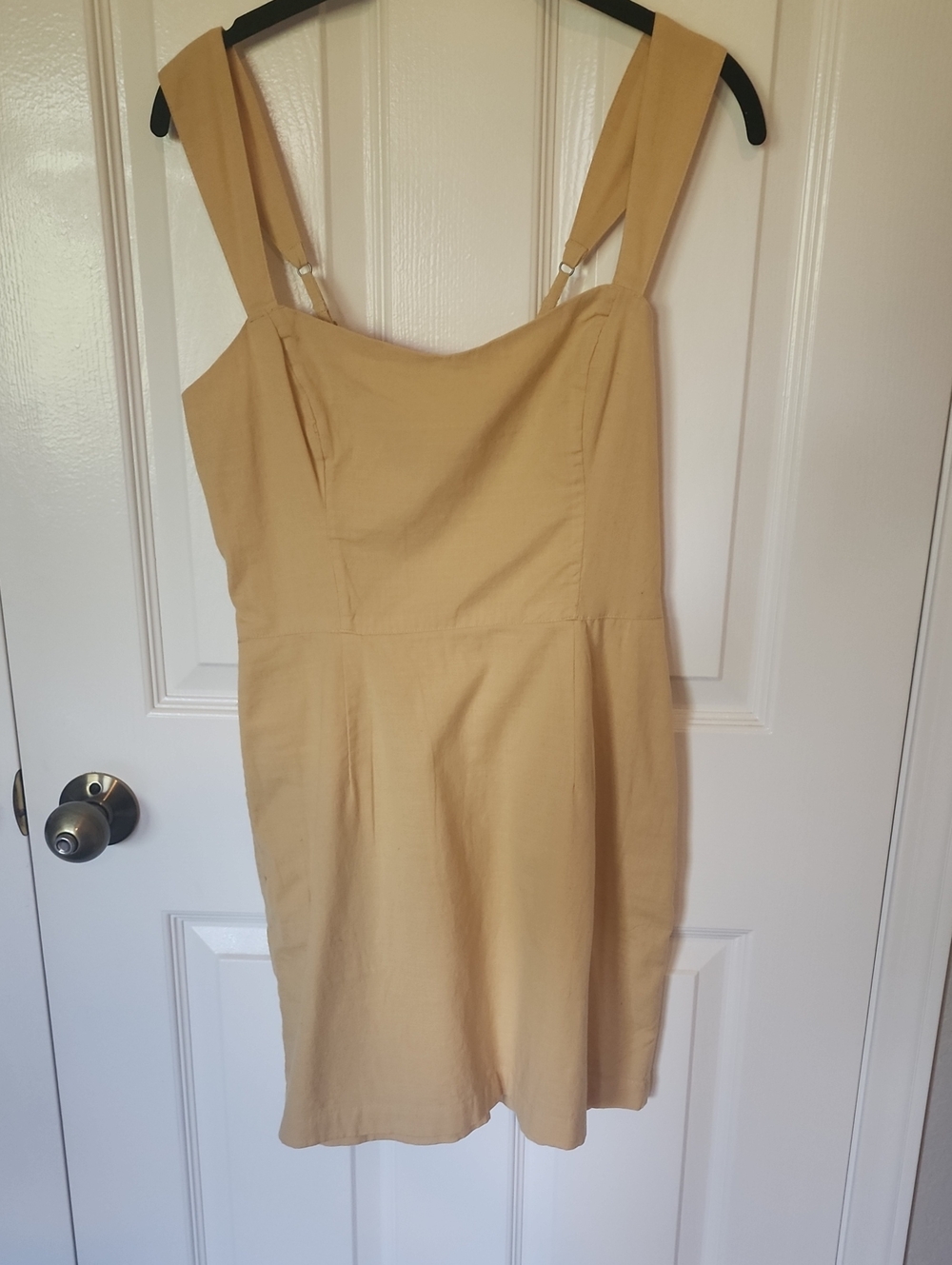 Abercrombie & Fitch Sleeveless Square-Neck Mini Dress in Mustard Yellow Small